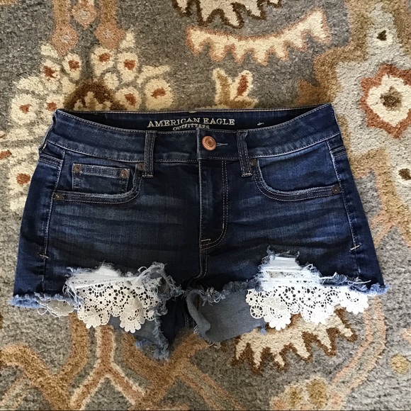 American Eagle Outfitters Pants - American Eagle shorts, size 4